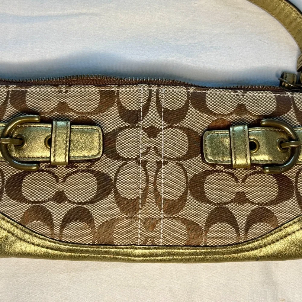Coach Signature Soft Demi 5107 - Picture 2 of 6